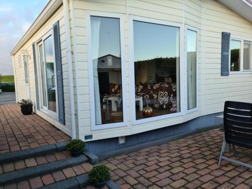 Sint-Annaland Ski Chalet | Strandhut 64