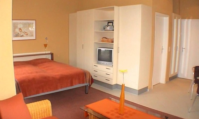 Mirow Apartment | Strandläufer Classic 105 - Apartment mit Sitzecke für 2 Personen im Aparthotel
