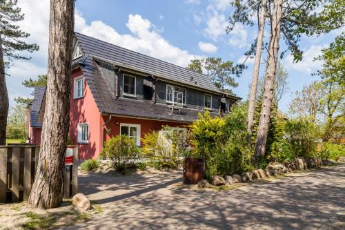 Ostseebad Ahrenshoop Apartment | Strandleben 08 - Fritz Grebe