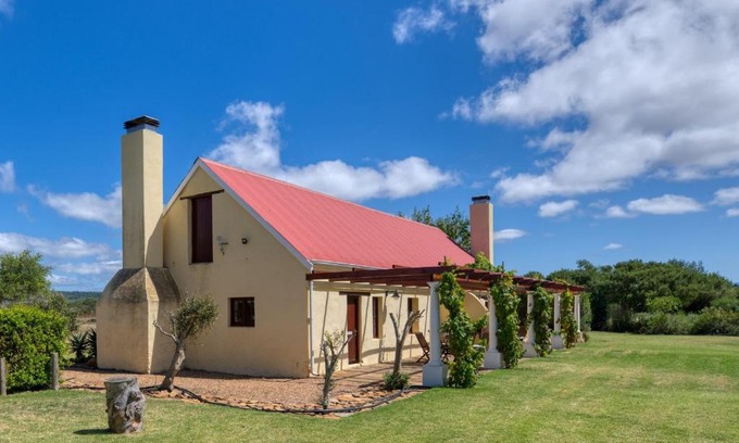 Wolvengat House | Strandveld Vineyards Cottages