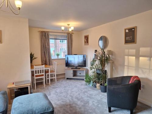 Shottery Apartment | Stratford-upon-Avon 1-Bed Sleeps 4 Pets Allowed