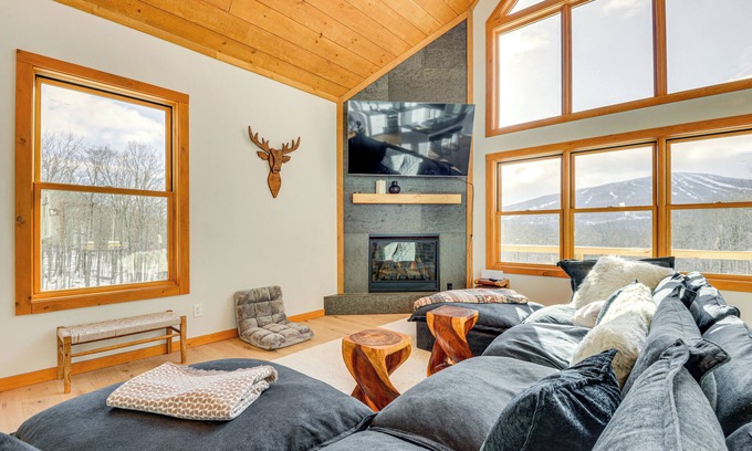 Stratton Mountain House | Stratton Mtn Ski Chalet w/Giant Views in Winhall