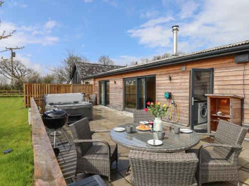 Holsworthy House | Strawberry Bank - Nuthatch