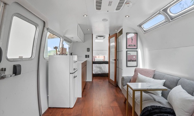 Rockbridge House | Streams and Dreams at Laurel Run Luxury Airstream Glamping Cosmopolitan Unit 4
