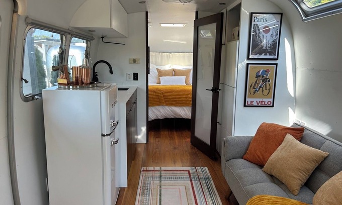 Rockbridge House | Streams and Dreams at Laurel Run Luxury Airstream Glamping Parisian Unit 5