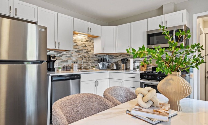 Streamwood House | Streamwood Gameroom K/Q Bd Pet Friendly