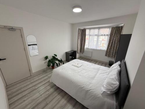 Graveney House | Streatham Rooms