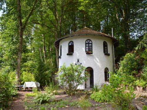 Strotzbusch House | Strotzbüsch Forest Hideaway