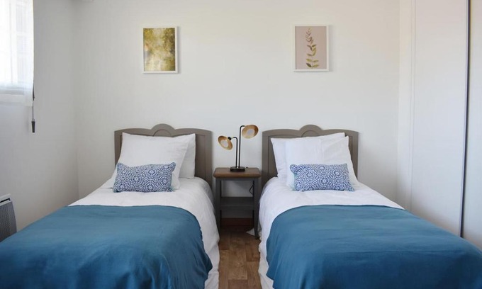 Greoux-les-Bains Apartment | Studio à 100 mètres des Thermes