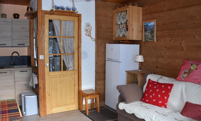 Pralognan-la-Vanoise Apartment | Studio équipé, 400m des commerces, terrasse sud, accepte animaux. - FR-1-464-175