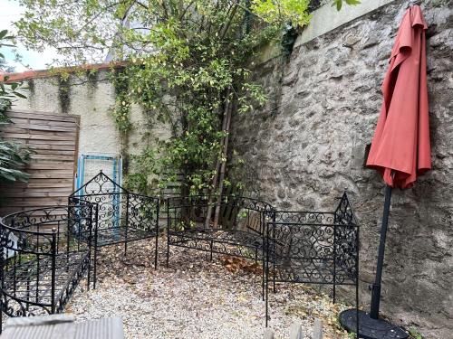 Amelie-les-Bains-Palalda Apartment | Studio 20m² avec balcon, jardinet, et WiFi au centre d'Amélie-Les-Bains - FR-1-659-80