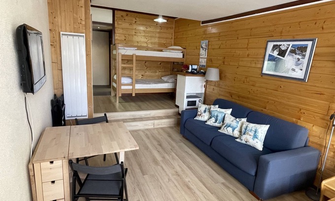 Isola Apartment | Studio 4 people isola 2000 snow front shopping mall