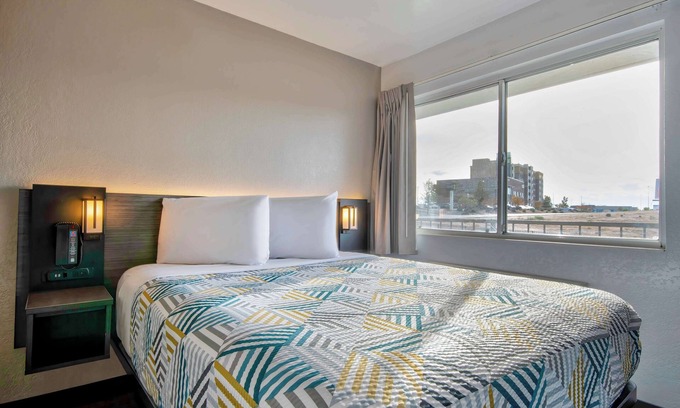 Albuquerque Hotel | Studio 6 Albuquerque, NM – Midtown