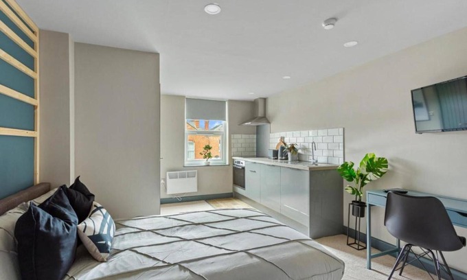 Coventry Apartment | Studio 6 in Coventry
