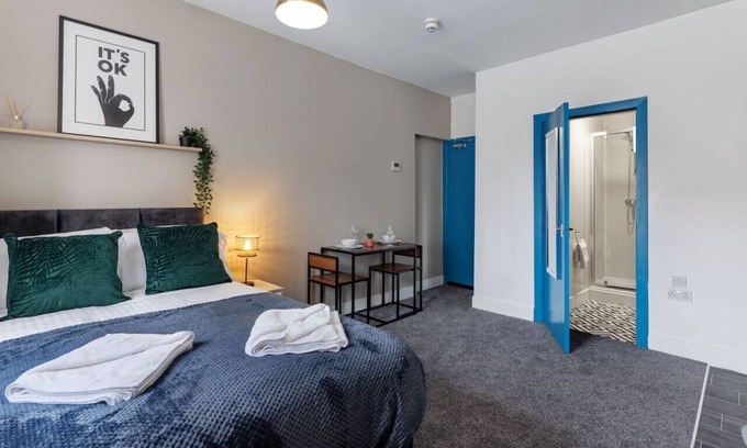 Middlesbrough Apartment | 🌟Studio 7 - City Centre - Free Wifi & Smart TV🌟