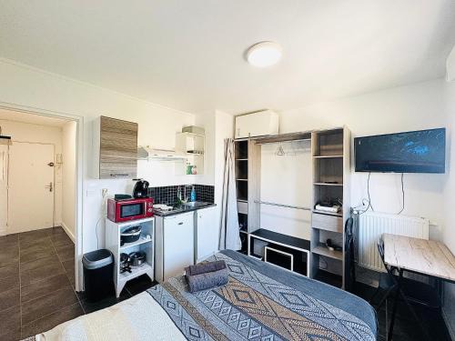 Melun Apartment | STUDIO A 300 METRES DE LA GARE et 25 MINUTES DE PARIS EN TRAIN