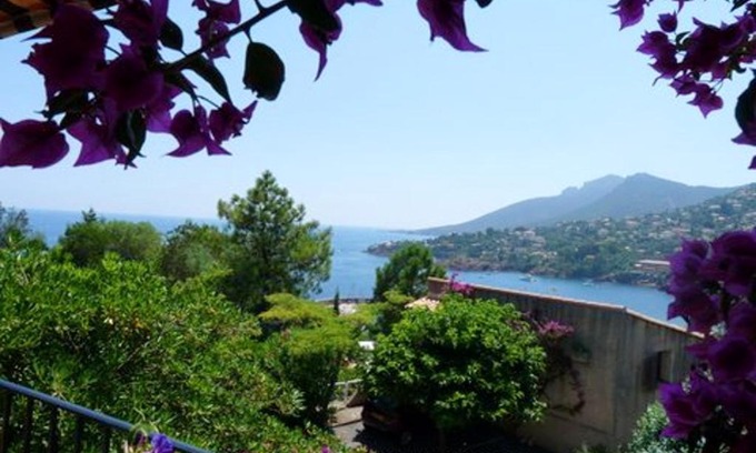 Theoule-sur-Mer Apartment | Studio a Theoule sur Mer a 400 m de la plage avec vue sur la mer terrasse amenagee et wifi