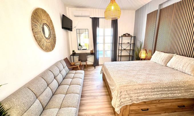 Paros Apartment | Studio 'Aeolian Blu 7' with Sea View, Wi-Fi and Air Conditioning