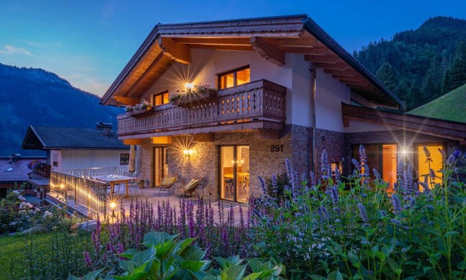 Mayrhofen Apartment | Studio Alpendomizil Ahorn