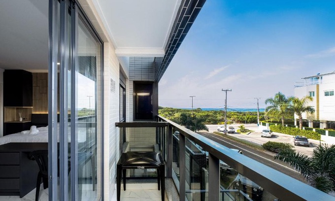 Lagoa Pequena Apartment | Studio alto padrão pé na areia em Floripa IRB205