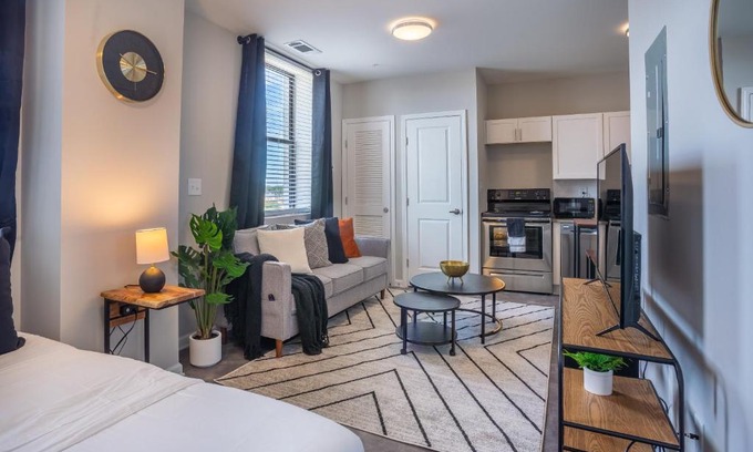 Central Business District Apartment | Studio Apartment in the heart of Downtown Mobile!!