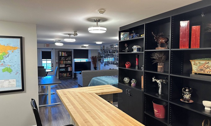 Markham Apartment | Studio Apartment on Historic Main Street Unionville!