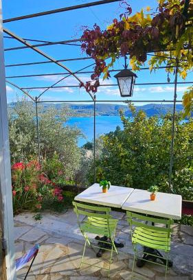 Sainte-Croix-du-Verdon Apartment | Studio avec terrasse et jolie vue sur le lac