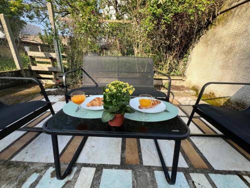 Chatellerault Apartment | Studio Bali I spacieux avec jardin d'été I proche Futuroscope