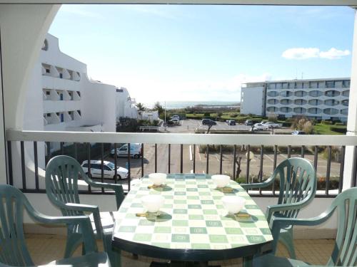 La Grande-Motte Apartment | Studio cabine 4 pers - Plage à 50m - Parking privé - FR-1-328-89