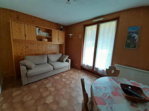 Valloire Apartment | Studio cabine 4 pers exposé Est, animaux acceptés, près des pistes! - FR-1-263-66