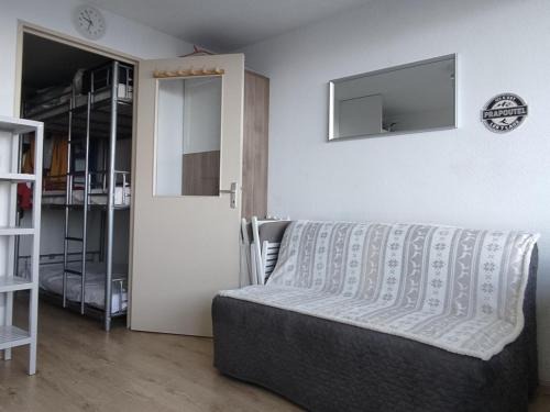 Prapoutel Apartment | Studio cabine 4 personnes avec balcon aux Adrets-Prapoutel - FR-1-557-109
