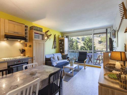 Eaux-Bonnes Apartment | Studio cabine 6 pers, proche pistes, balcon, animaux admis, parking - FR-1-400-38