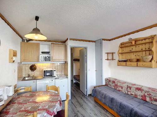 Reberty Apartment | Studio cabine pour 4 pers, 21m², skis aux pieds, balcon, Reberty 1850, proximité commerces et animations - FR-1-178-298