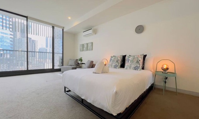 Carlton South Apartment | Studio, Carlton, Queen Victoria Market, Uni Melb