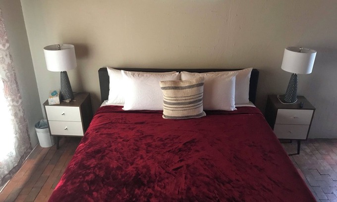 West Old Town Apartment | Studio @ Casa Sienna