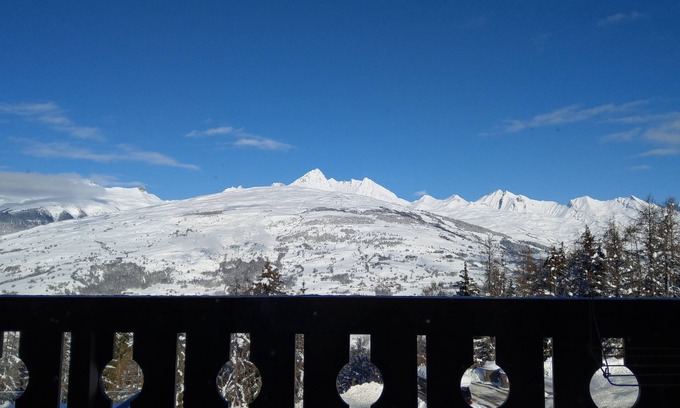 Bellentre Apartment | Studio center resort beautiful view Les Coches La Plagne Paradiski