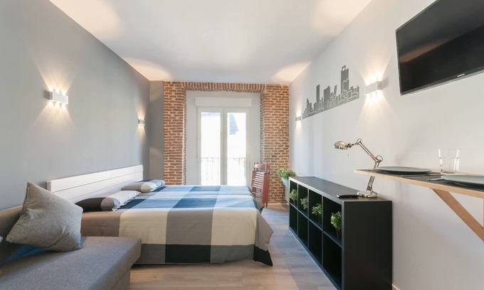 Embajadores Apartment | ***Studio Centre-La Latina-Sol-WiFi, A/C***