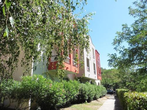 Lamalou-les-Bains Apartment | Studio Charmant à Lamalou-les-Bains, Balcon, Wifi, Proche Thermes et Nature - FR-1-451-208