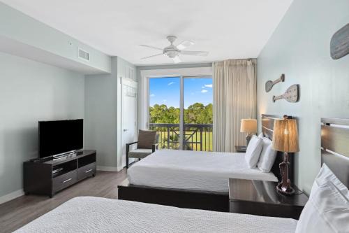 Baytowne Wharf House | Studio Condo in Luxe Sandestin Resort w Balcony Pool Walk to Baytowne Wharf