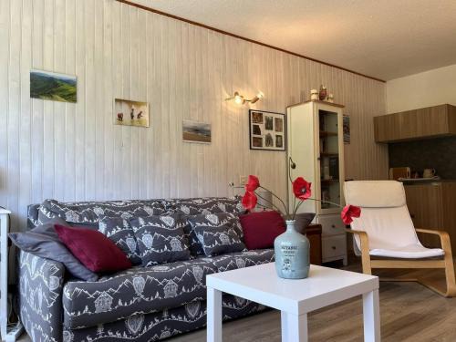 Villard-de-Lans Apartment | Studio confortable, idéal pour 4, avec balcon, proche pistes et centre bourg ! - FR-1-548-35