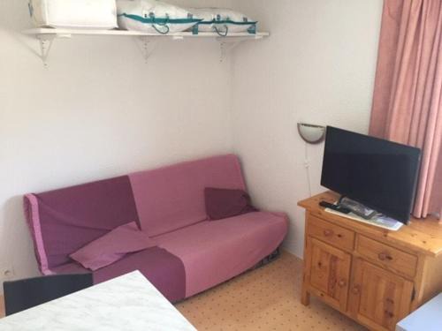 Arette Apartment | Studio cosy, au pied des pistes à La Pierre St Martin, parking gratuit, ascenseur, casier à skis - FR-1-602-86