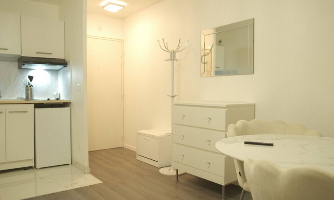 Corbeil-Essonnes Apartment | Studio Cosy Room 2 Personnes