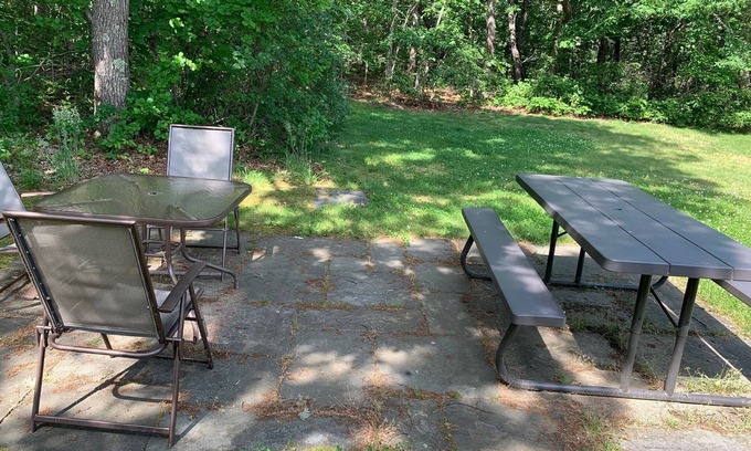 North Eastham Cottage | Studio Cottage w/Oak Floors and Knotty Pine Walls (CS0003)