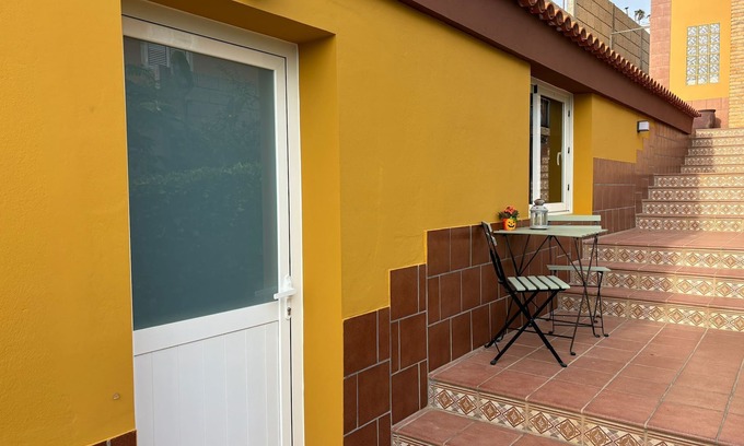 Armenime Apartment | STUDIO DE MAMOU, located in a village near Adeje. Private studio.