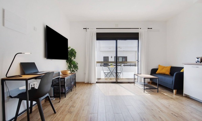 Gran Tarajal Apartment | Studio "Erbania" with Balcony & Wi-Fi
