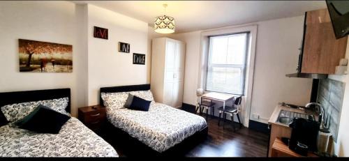 Vauxhall House | Studio Flat in Vauxhall Zone 1