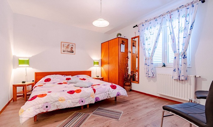Mali Ston Apartment | Studio flat with air-conditioning Mali Ston, Pelješac (AS-14434-b)