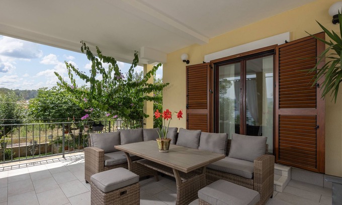 Pridraga Apartment | Studio flat with terrace and sea view Pridraga - Cuskijaš, Novigrad (AS-6306-a)