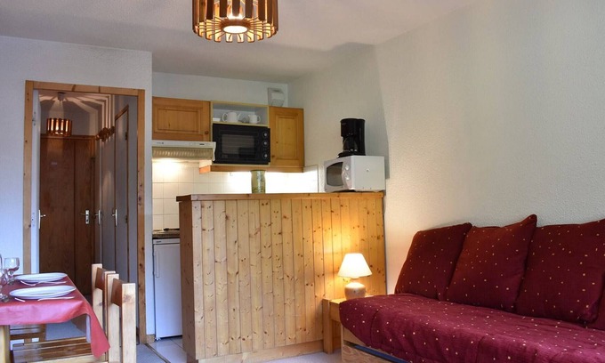 Meribel Centre Apartment | Studio for 4 in Méribel, near slopes, balcony, ski locker, no pets allowed