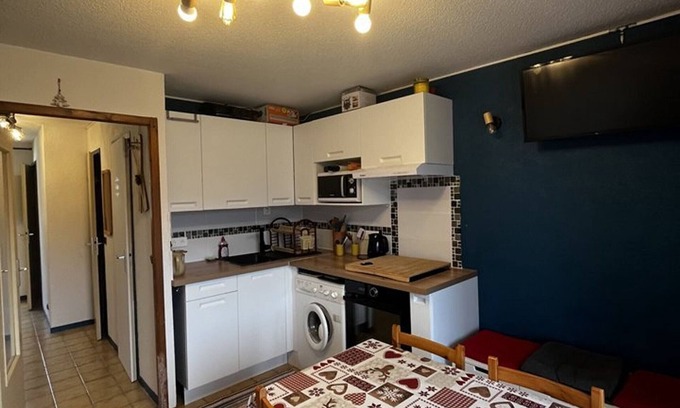 Cohennoz Apartment | Studio for 4, near slopes, fully equipped